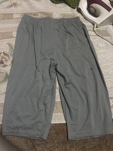 Men's Grey Capri shorts