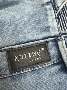 Stylish Blue Wash Jeans