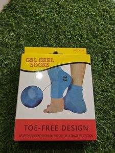 Gel Heel Socks - Toe-Free Design pink colour