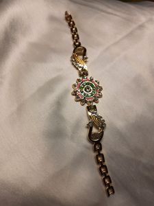 Vintage Gold-Tone Floral Bracelet