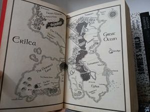Throne of Glass series book 1 and 2