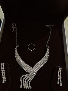 Sparkling Rhinestone Jewellery Set