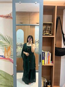 Elegant Emerald Green Kurta Set