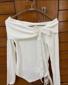 Chic Off-Shoulder Ribbed Top with Bow