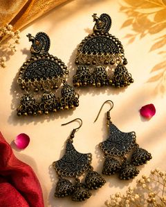 2pair of earrings
