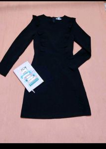 (H&amp;M) Chic Black Ruffle Mini Dress