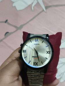 Elegant Quartz Wristwatch