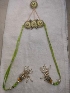 Beautiful Hathful rakhi for Bhabhi