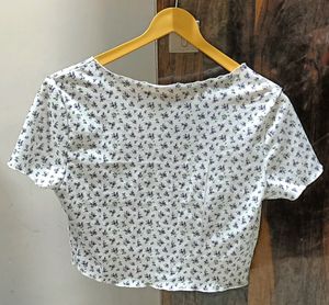 Cute Floral Button-Up Crop Top