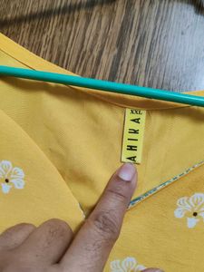 stright cut kurta (top)