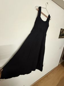 Chic Black Button-Up Midi Dress