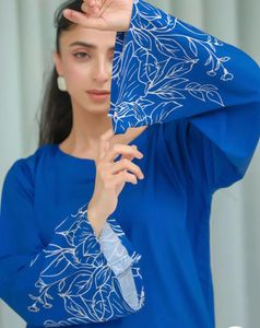 Elegant Blue Kurta Set with Floral Embroidery