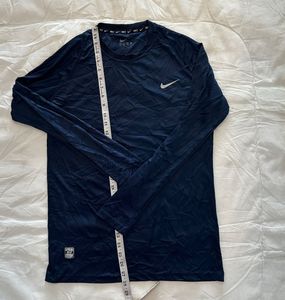 Nike Men's Long Sleeve T-Shir