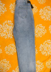 Urbanic Faded Blue Ripped Jeans on Sale👖