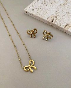 Anti Tarnish Bow Necklace &amp; Earrings Set