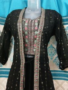 Elegant Black Kurta Set with Embellishments