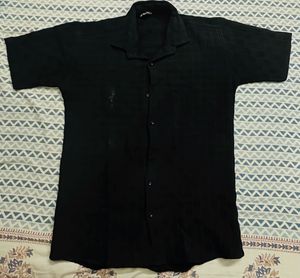 Black Short Sleeve Button-Down Shirt