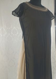 Avaasa Black Georgette With Peach Inner Linging  W
