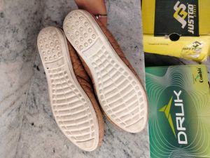 Quilted Brown Casual Shoes