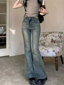 Vintage Wash Flared Jeans