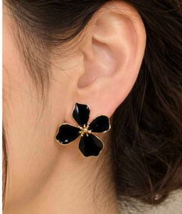 Chic Black Flower Earrings