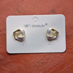 Twisted Ribbon Triangular Korean Studs