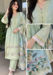 Elegant Ombre Embroidered Kurta