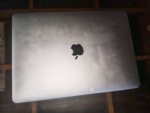 MacBook Pro 2022 M2 chip