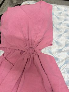 pink dress