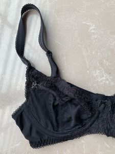 M&amp;S Lace Trim Black Bra