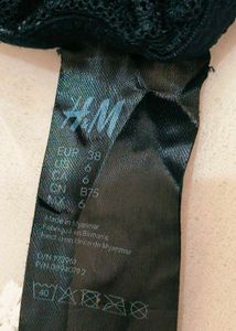 H&amp;M Elegant Black Lace Bralette