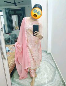 Elegant Pink Embroidered Kurta Set