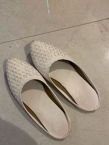 White Embellished Juttis