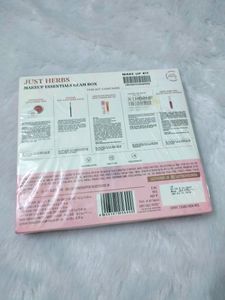 Just Herbs Make Up Kit