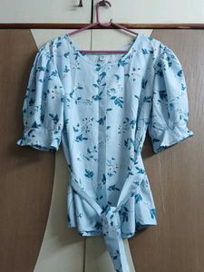 Light Blue Floral Puff Sleeve Top🤩💙