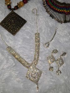 Sparkling Rhinestone Jeweellery pieces