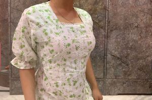 green dress