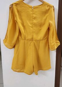 Mustard Yellow Size 10 Like New