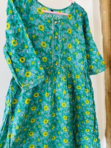 Vibrant Floral Print Kurta