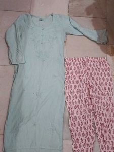 Pastel Kurta Set with Paisley Print