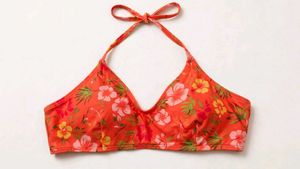 🎀Vibrant Floral Print Bikini Top