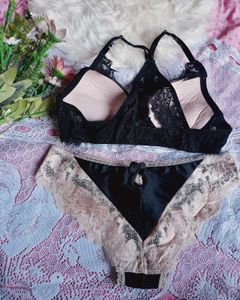 Black Lace Bra &amp; Panty Set