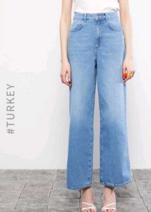 Wide-Leg Light Wash Jeans