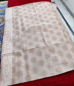 Elegant Paisley self Print Organza Saree ✨