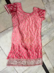 Beautiful Pink Embroidered Kurta