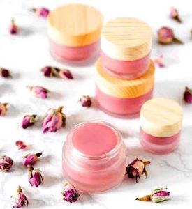 Strawberry 🍓+ Chocolate 🍫 lipbalm