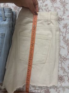 denim blue and beige shorts combo
