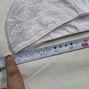 ⚛️ Comfortable Lace Trim Briefs
