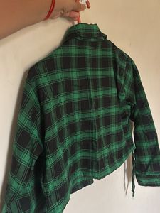 Green Plaid Cropped Shirt