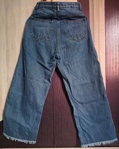 Zudio Austin Wide Leg Cropped Jeans - Size 26 / XS